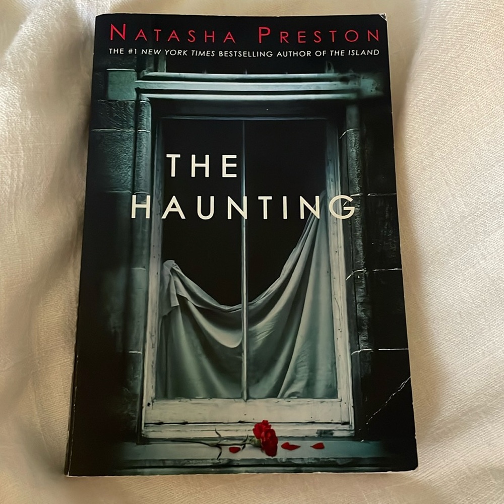 “The Haunting” book by Natasha Preston
